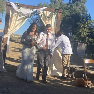 The bride walking in