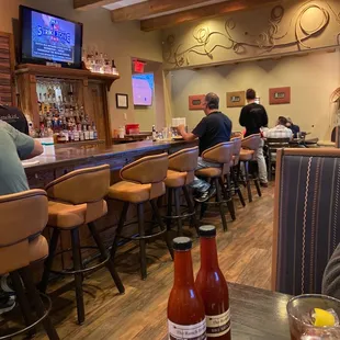 The bar super clean, country music and friendly.
