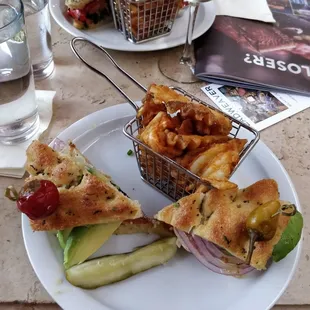 Pulled Chicken Sandwich