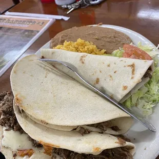 Steak quesadilla plate