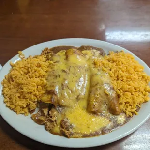 Chicken enchiladas... Not very good.