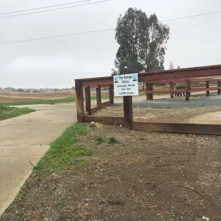 Posted hours but no one here...Was open two weeks ago