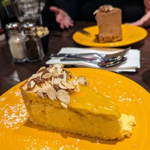 Death by Lemon, rear - latte cake