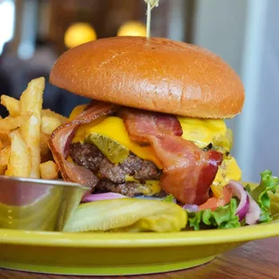 Santa Fe Line Burger w/ Bacon