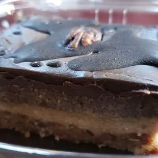 Pecan bar ($6), vegan by default. Decent but definitely has that "raw" flavor to it.