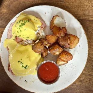 Eggs Benedict