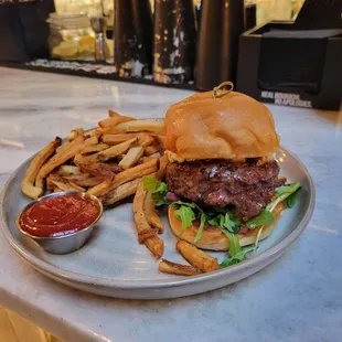 G & H Burger