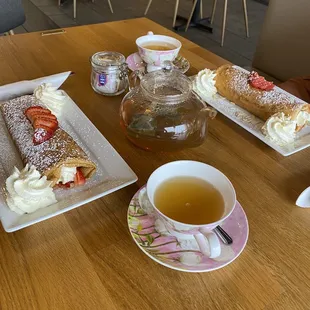 Classic Strawberry Crepes