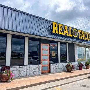 Entrance to restaurant
