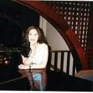 Annaliza G.