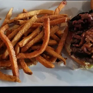 Bacon burger with fries