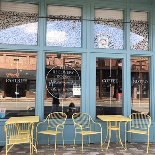 Lovin our new outside seating and the beautiful happy colors