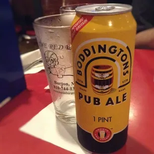 Boddingtons Pub Ale - English Pale Ale beer brewed in Manchester, England