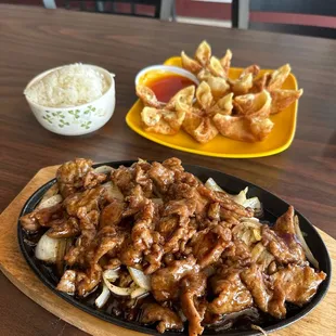 Rangoons and Sizzling Black Pepper Beef