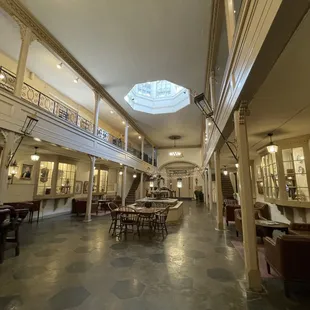 the lobby and dining area