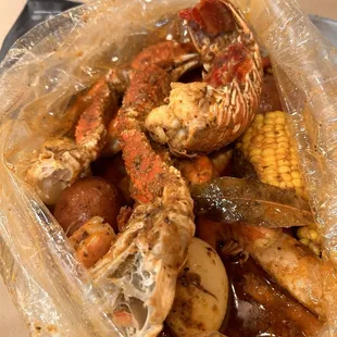 Mixed Sauce Crab, Lobster &amp; Shrimp Boil