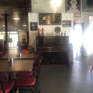 interior, tacos