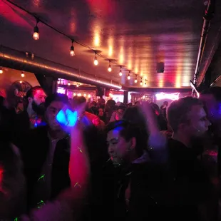 Im from Long Beach! 562... this place is good!