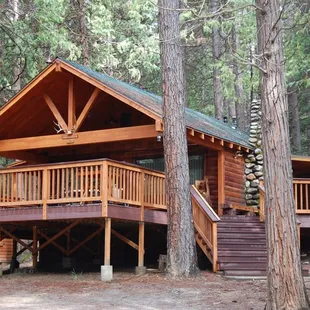Cabin 26 -  Sleeps 6, Two bedroom, 3/4 bathroom. TV/VCR/DVD/Sat, DSL/WIFI, Free Long distant calling. Large deck