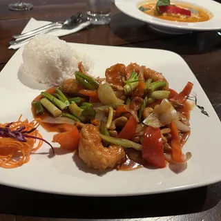 Cashew Shrimp Dinner Entree