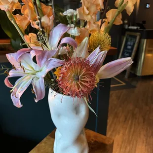 Flower arrangement