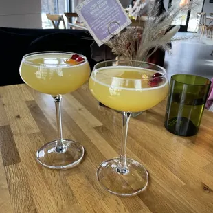 $1 mimosas