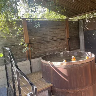 Hemingway private tub. My fav!