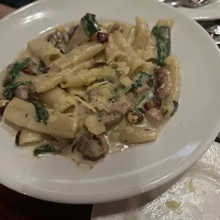 Rigatoni with smoked chicken ...&amp; hazelnuts ...&amp; dried cranberries