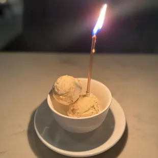 French toast and cream cheese ice cream