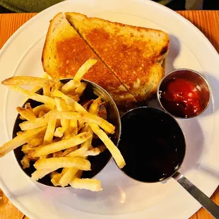 Grilled Cheese Sandwich