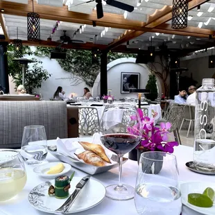 Always enjoy dining here.