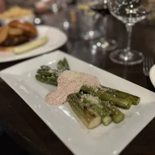 asparagus and asparagus