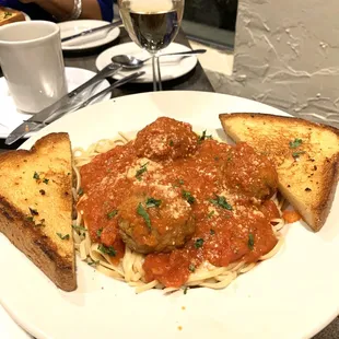 Spaghetti and meatballs!  Very good, will order again.