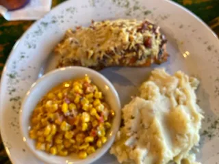 Redbone's Grill and Bar