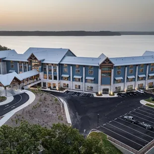 This is the exterior of the lodge and restaurant at Paris Landing. There is ample parking for vehicles and boats.