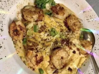 Meo Mio's Sportsman Grill