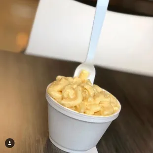 a bowl of macaroni and cheese