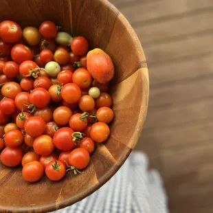 We have a halfacre garden andgrow fresh vegetables, ingredients you can taste