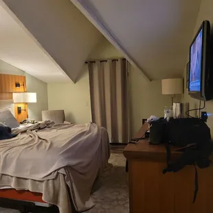 Slanted ceiling made the room feel closed in.