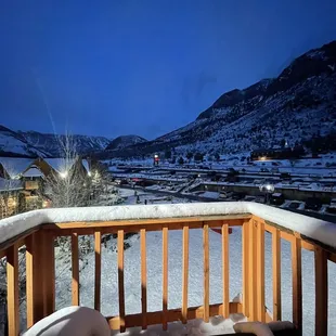 3rd floor balcony views