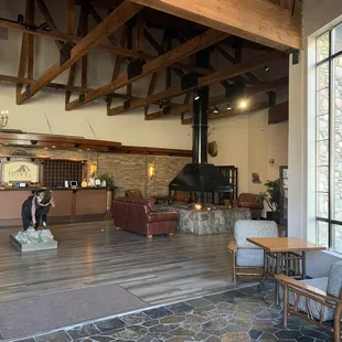 Hotel lobby, it's very inviting.