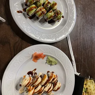 Flying dragon roll and screaming roll