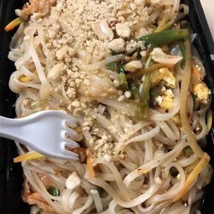 Pad Thai. Did not taste authentic but wasn't bad.
