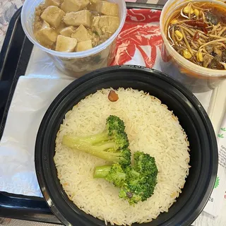 Sichuan Style Boiled Beef Clay Pot Rice