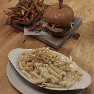 garlic burger -- pretty good and mac and cheese -- soo salty