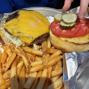 The 10 oz. Burger!