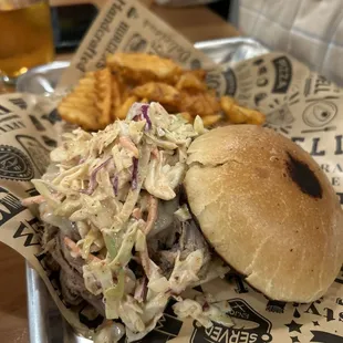 Pulled pork sandwich