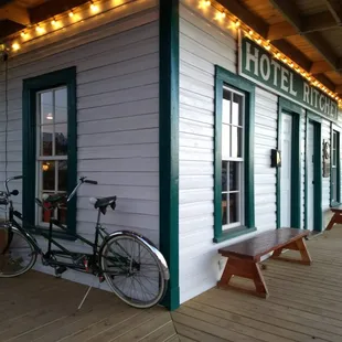 The Ritchey Wine Saloon & Beer Garden