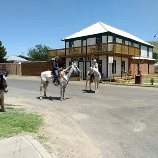 Yes, you can ride your horse to The Ritchey!