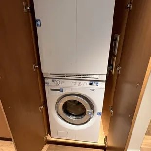 Washer dryer in each room. This was the best part. Ran the machine daily and came back home with almost no laundry to do.